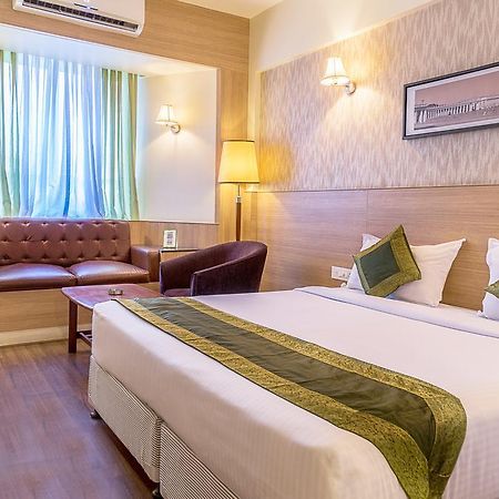 Treebo Premium Grand Emerald Pimpri-Chinchwad Exteriör bild