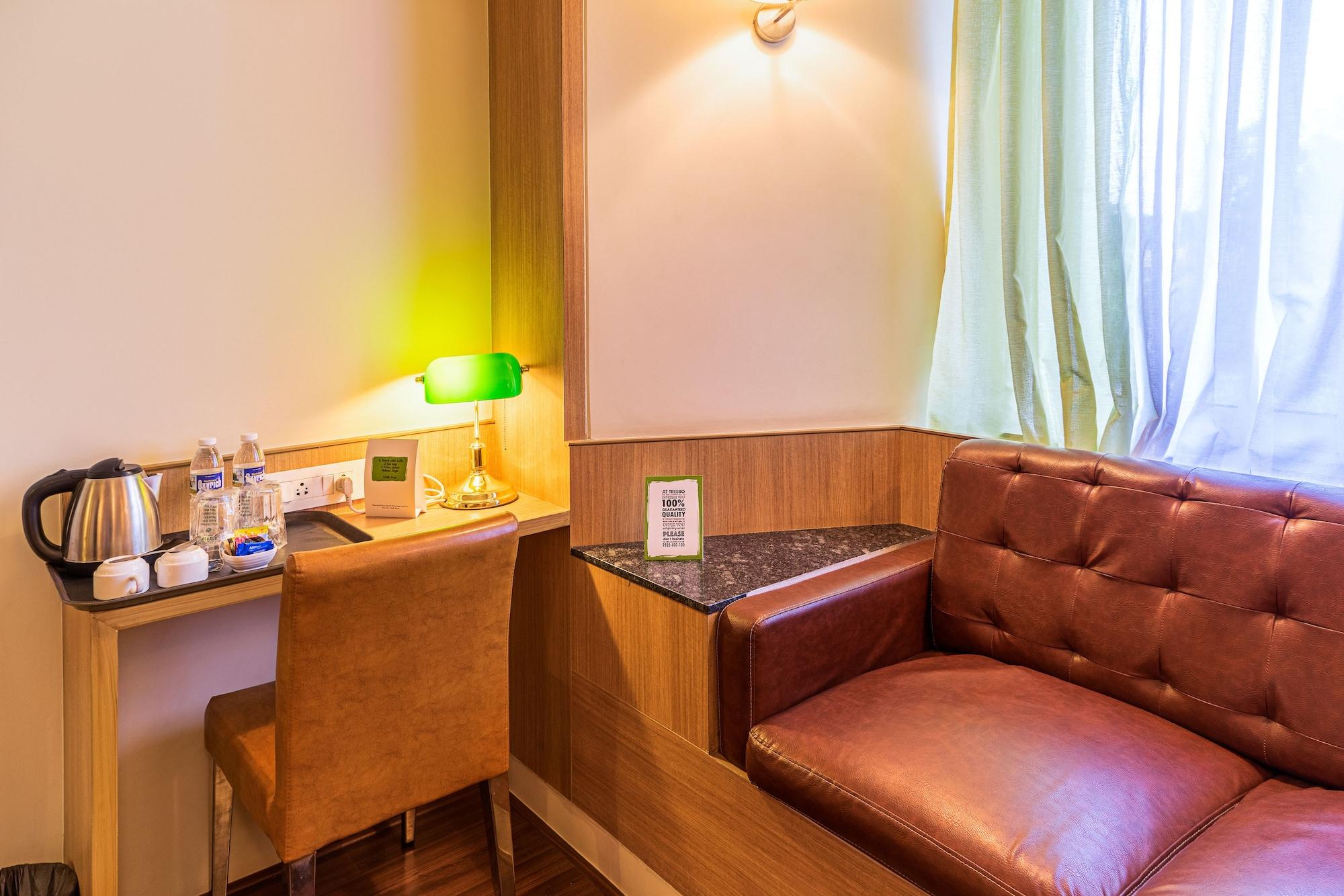Treebo Premium Grand Emerald Pimpri-Chinchwad Exteriör bild