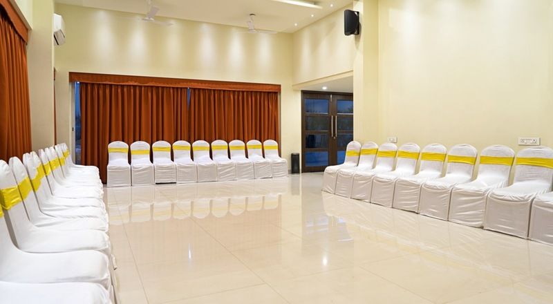 Treebo Premium Grand Emerald Pimpri-Chinchwad Exteriör bild