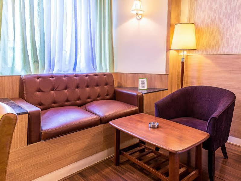 Treebo Premium Grand Emerald Pimpri-Chinchwad Exteriör bild