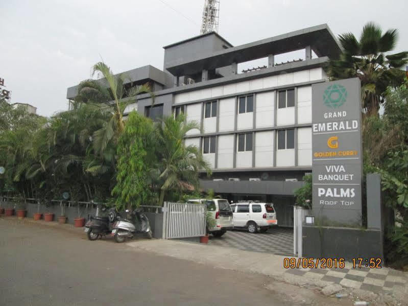 Treebo Premium Grand Emerald Pimpri-Chinchwad Exteriör bild
